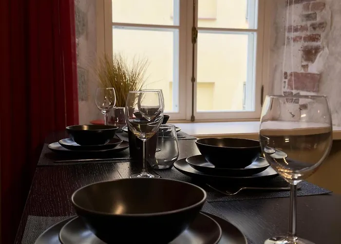 Διαμέρισμα Cozy Loft In The Heart Of Old Town *