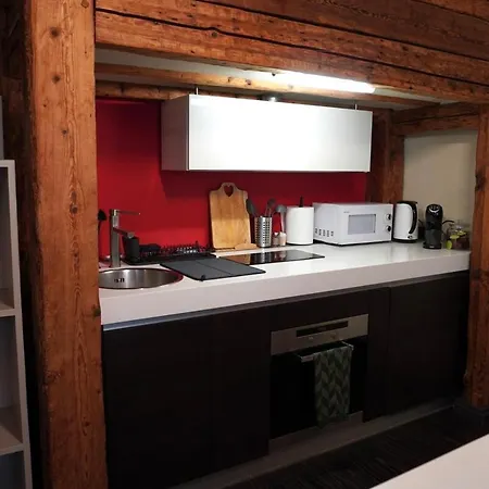 Cozy Loft In The Heart Of Old Town Апартаменты